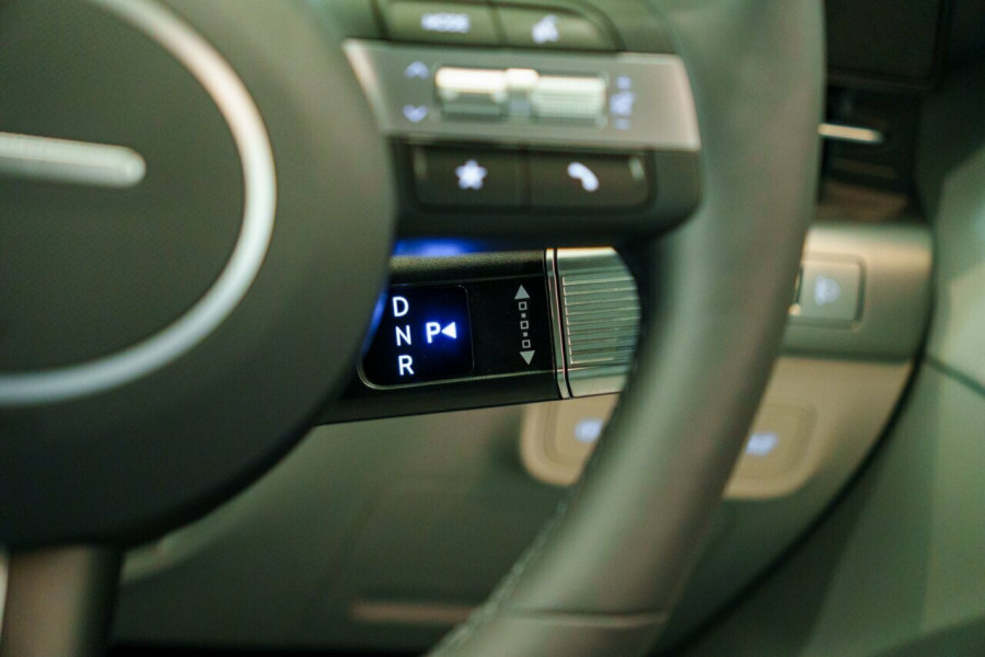2025 Hyundai KONA SX2.V2 Premium SUV Image 11