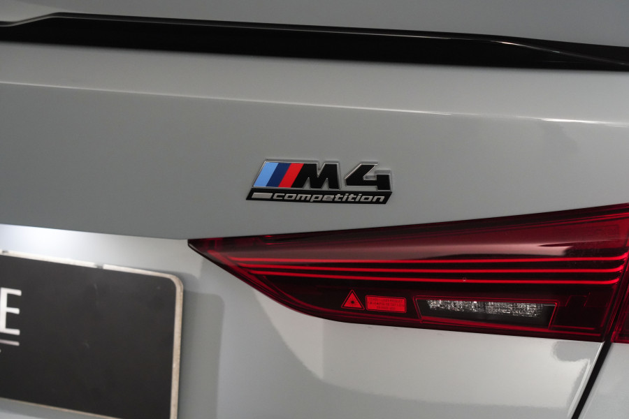 2024 BMW M4 Competition X-Drive Coupe Image 9