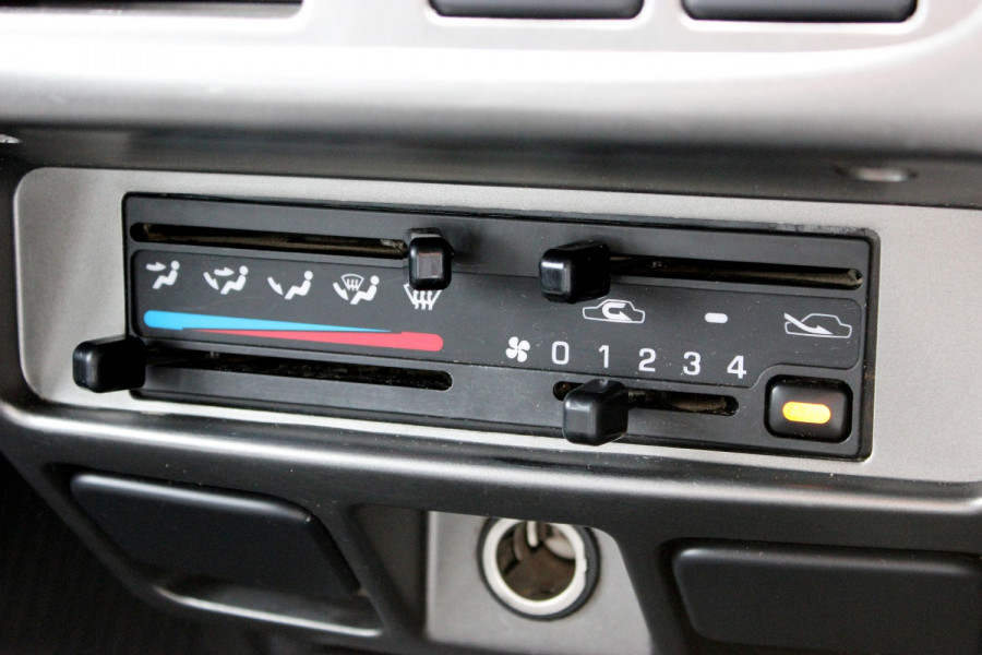 2015 Nissan Navara D22 S5 ST-R ST-R Utility - dual cab Image 15