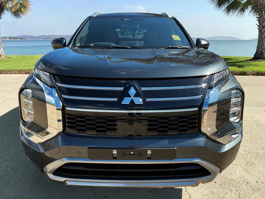 2025 Mitsubishi Outlander ZM Exceed Tourer SUV Image 2