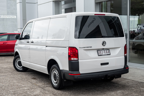 2021 Volkswagen Transporter T6.1 Van Image 2