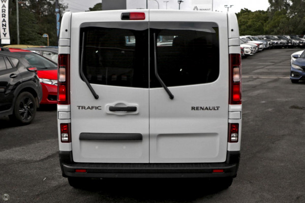 2026 Renault Trafic X82 Pro Van image 3
