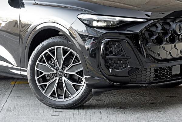2025 MY26 Audi Q5 GU TFSI 200kW sport SUV image 6