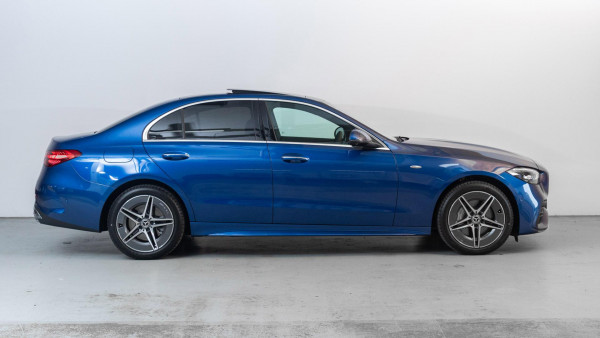 2025 Mercedes-Benz C-Class W206 C350 e Sedan image 3