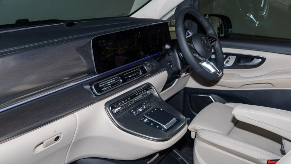 2025 Mercedes-Benz V-Class 447 V300 Exclusive People Mover image 7