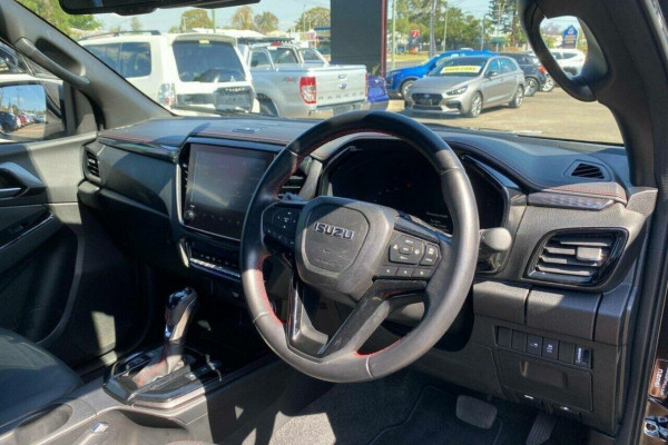 2024 Isuzu D-MAX RG X-TERRAIN Ute Image 10