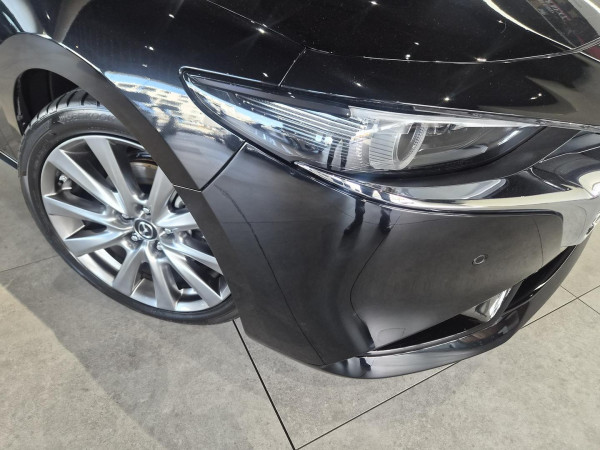 2020 Mazda 3 BP Series G25 Astina Sedan image 2