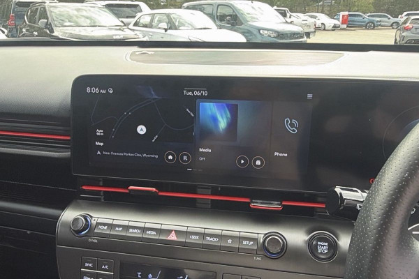 2025 Hyundai KONA SX2.V2 Premium N Line SUV Image 13