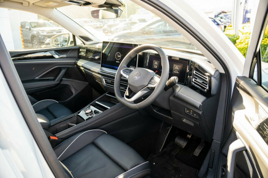 2026 Volkswagen Tiguan CT 150TSI eHybrid Elegance SUV Image 17