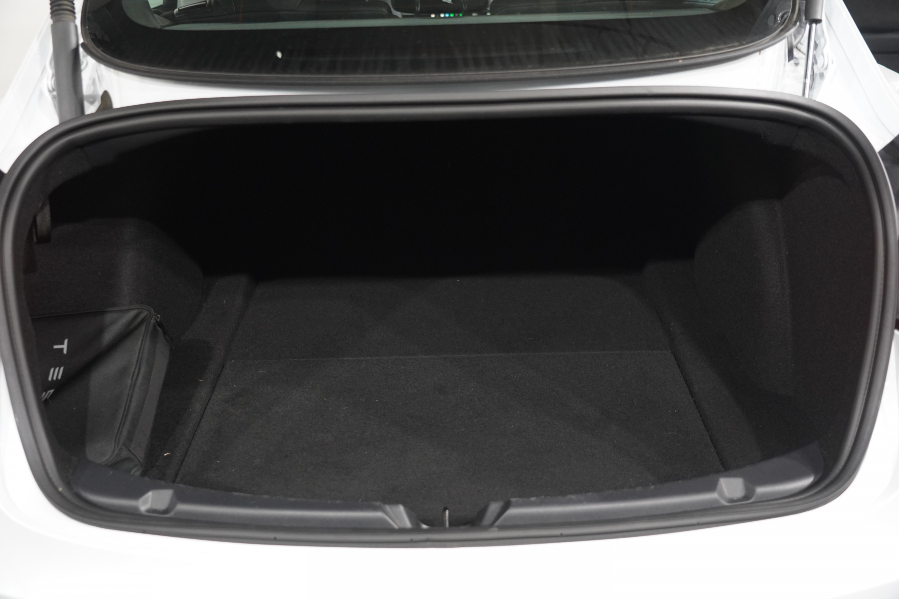2022 Tesla Model 3 3 Rear-Wheel Drive Sedan Image 25