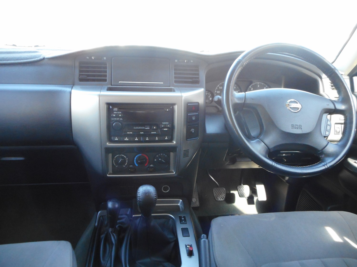 2005 Nissan Patrol GU IV  ST SUV Image 14