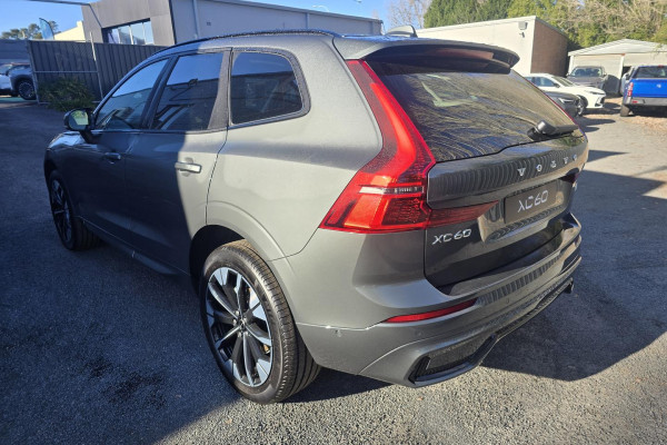 2026 Volvo XC60 UZ Ultra B5 Dark SUV Image 6