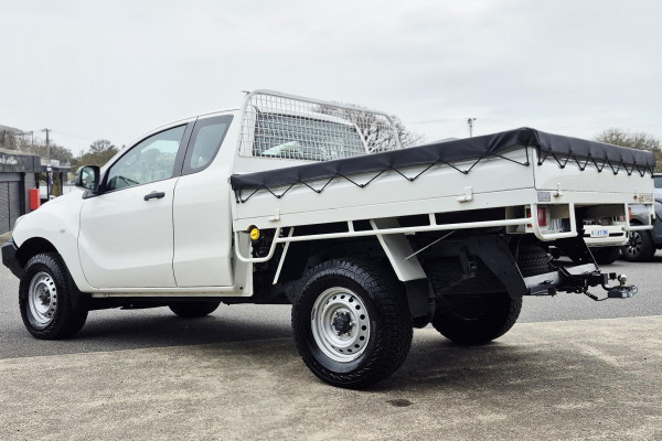 2016 Mazda BT-50 UR XT Cab Chassis Image 4