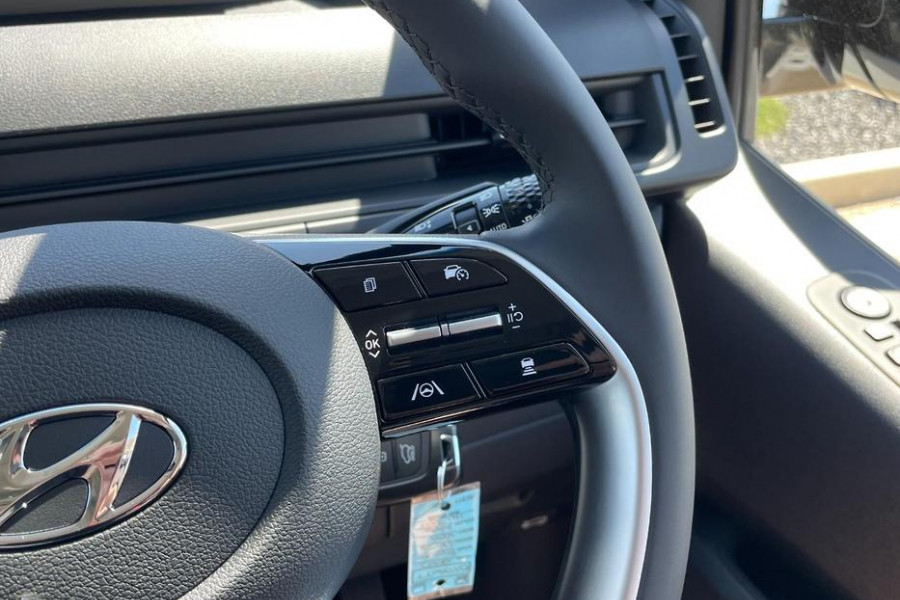 2025 Hyundai Staria US4.V3 Hatch Image 16