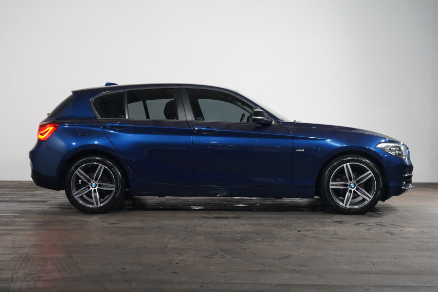 2016 BMW 1 18i Sport Line