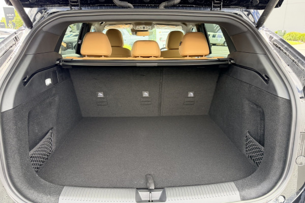 2026 MG HS Super Hybrid Essence SUV Image 6