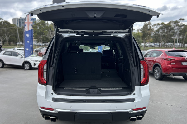 2025 Holden Yukon Denali Wagon Image 25