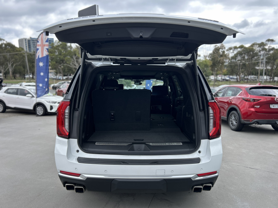 2025 Holden Yukon Denali Wagon Image 25