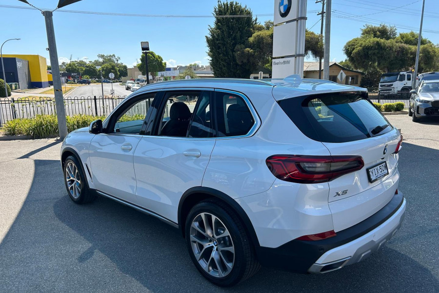 2019 BMW X5 G05 xDrive30d SUV Image 14