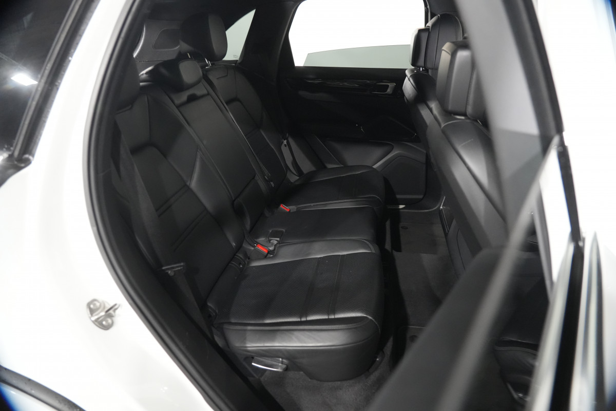 2020 Porsche Cayenne SUV