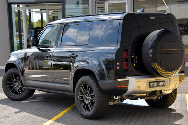 2024 Land Rover Defender L663 110 Hard Top S SUV image 2