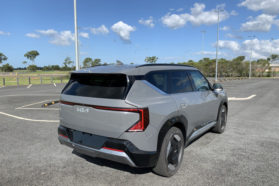 2024 MY25 Kia EV5 OVc Earth SUV Image 7