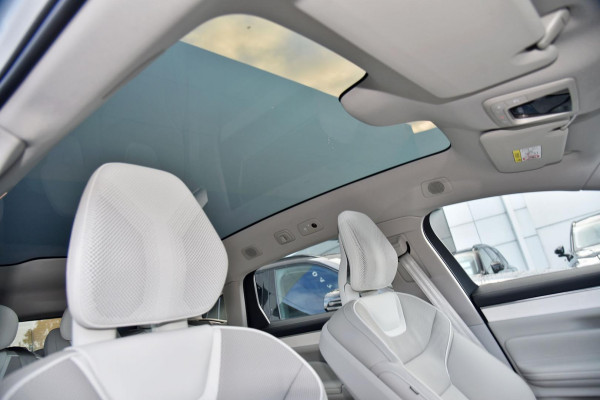 2026 Volvo ES90  Ultra Single Motor Sedan Image 11