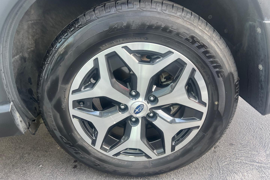 2023 Subaru Forester S5 Hybrid L SUV Image 12