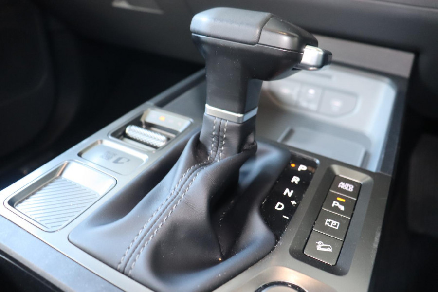 2025 MY26 Kia Tasman TK SX+ Ute Image 36