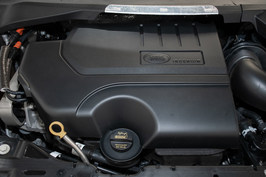 2022 Land Rover Range Rover Evoque L551 R-Dynamic SE SUV Image 24