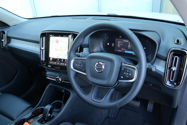2025 MY26 Volvo XC40 XZ Plus B4 SUV Image 27