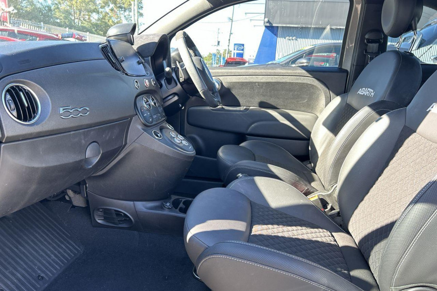 2023 Abarth 695  Competizione Hatch Image 22