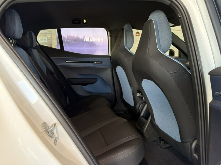 2024 Volvo EX30  Single Motor Extended Range Plus SUV Image 11