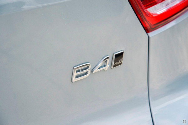 2025 MY26 Volvo XC40 XZ Ultra B4 Bright SUV Image 11