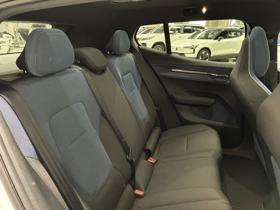 2024 Volvo EX30  Twin Motor Performance Ultra SUV Image 21