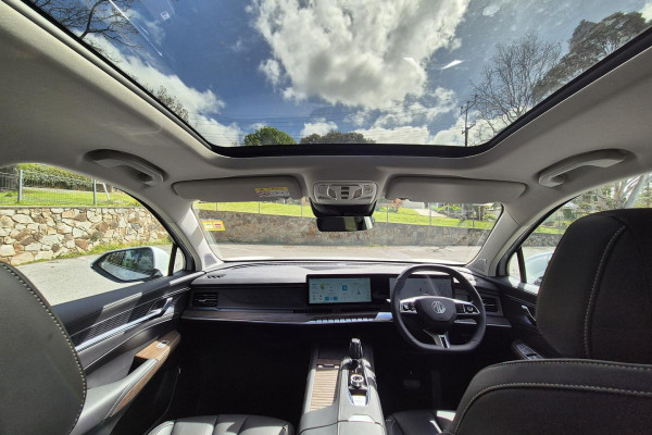 2025 MG QS IS31 Essence SUV Image 23