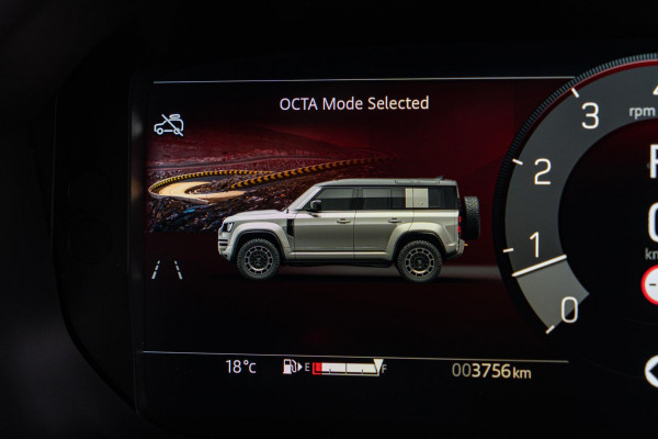 2026 Land Rover Defender L663 110 P635 OCTA SUV
