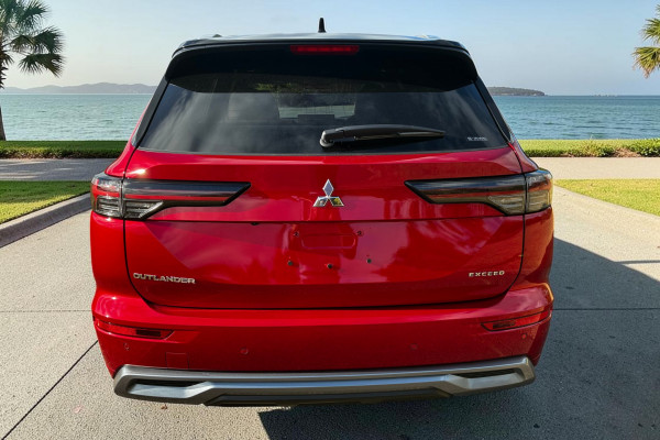 2026 Mitsubishi Outlander ZM Exceed Tourer SUV Image 5