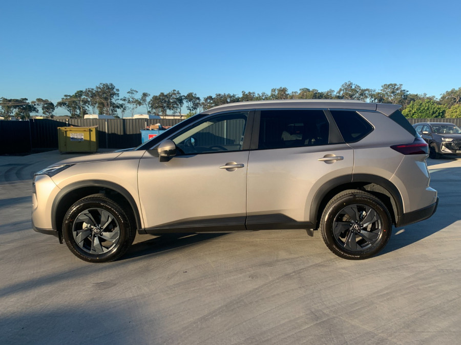 2026 Nissan X-Trail T33 ST-L SUV Image 4