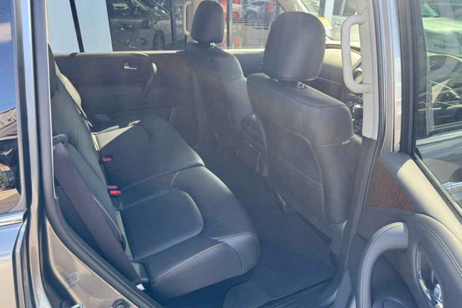 2024 Nissan Patrol Y62 Series 5 Ti-L SUV Image 9