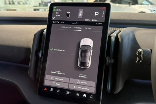 2024 Volvo EX30  Single Motor Extended Range Plus SUV Image 13
