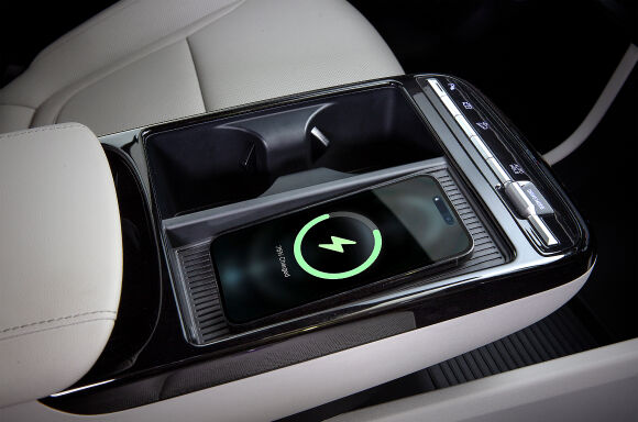 Wireless charging pad 