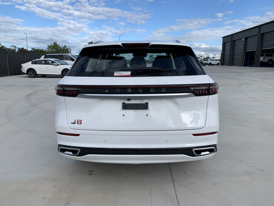 2025 Jaecoo J8 Track Wagon Image 6