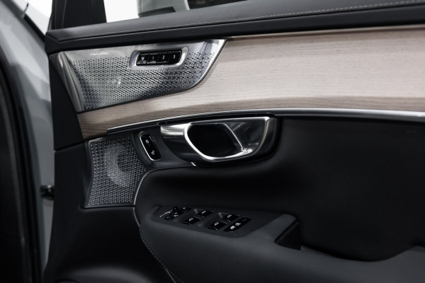 2026 Volvo XC90 L Series Ultra B5 Bright SUV Image 10