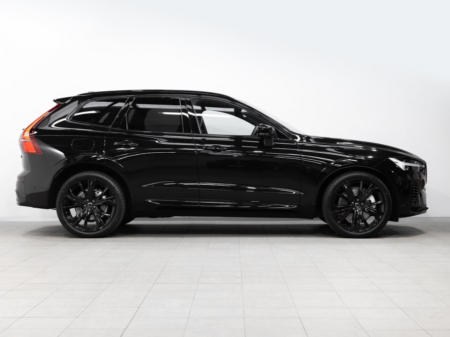 2026 Volvo XC60 UZ T8 Ultra Plug-in-hybrid AWD SUV Image 3