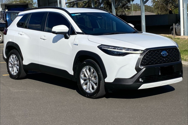 2023 Toyota Corolla Cross MXGA10R GXL SUV Image 1