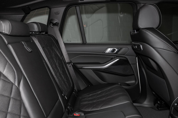 2025 BMW X5 G05 LCI xDrive30d M Sport SUV image 9