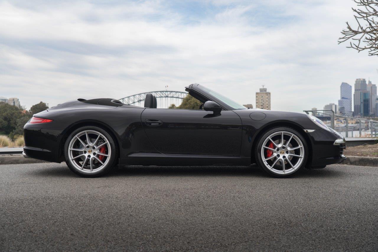 2013 Porsche 911 991 Carrera Convertible Image 3