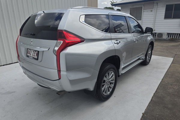 2019 Mitsubishi Pajero Sport QE GLX SUV Image 7