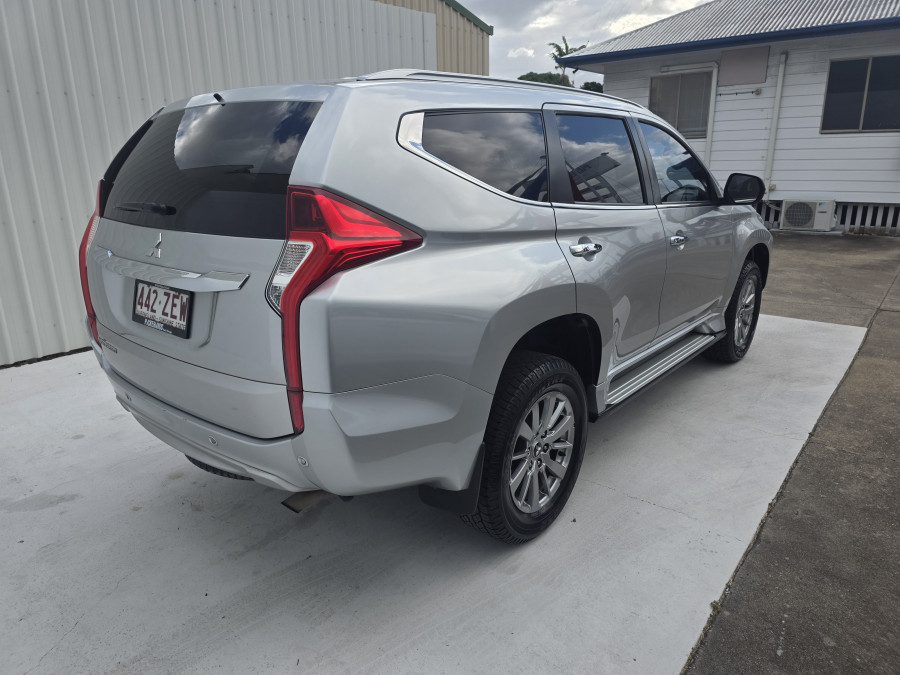 2019 Mitsubishi Pajero Sport QE GLX SUV Image 7